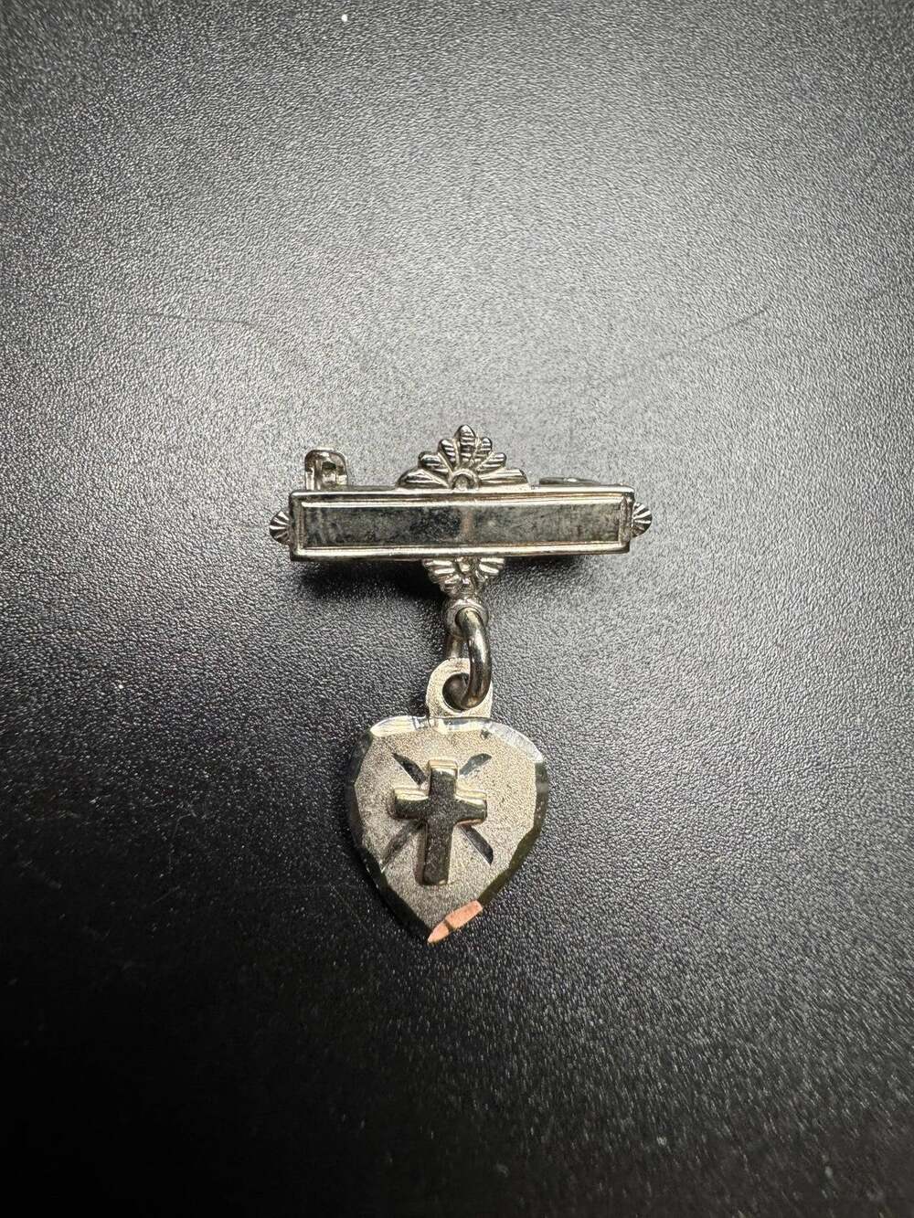 Vintage 925 Sterling Silver Chapel Heart Cross Charm Pin Brooch Religious
